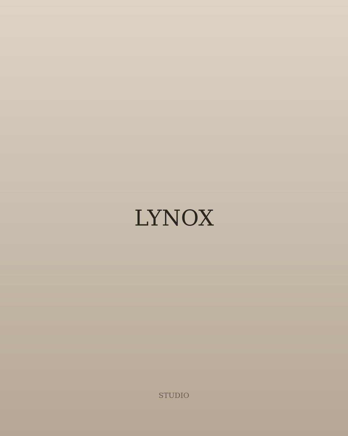 Фотограф от LYNOX в работен процес